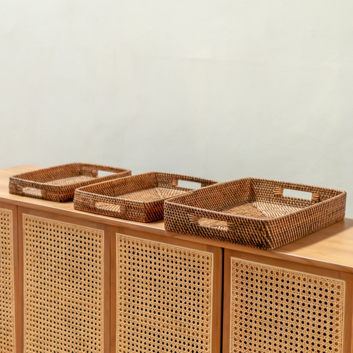 Rectangular Rattan Tray | Serving Tray | Large Decorative Tray AMAHAI Brown (3 sizes) - CozyVibe.eu
